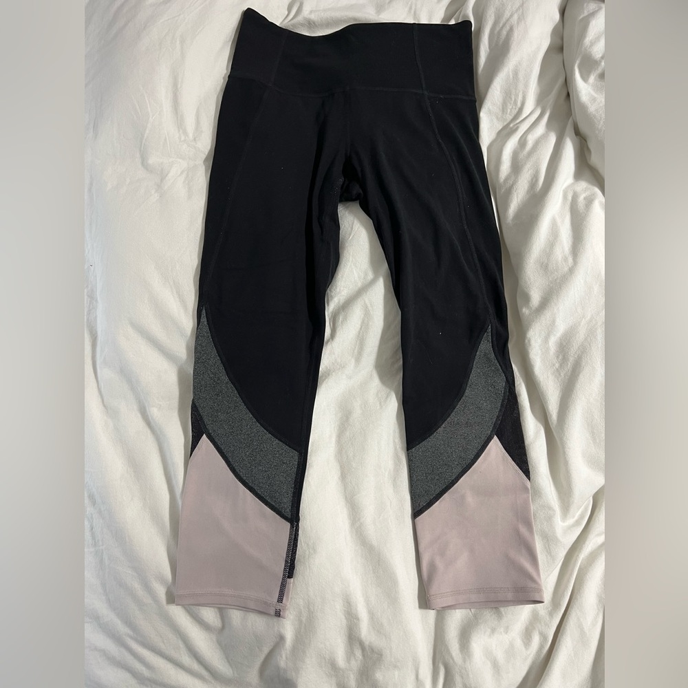 Athleta Cropped Legging